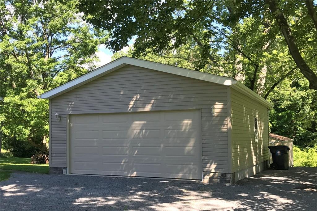 631 Shenango Road New Castle, PA 16101 - Photo 3 of 15