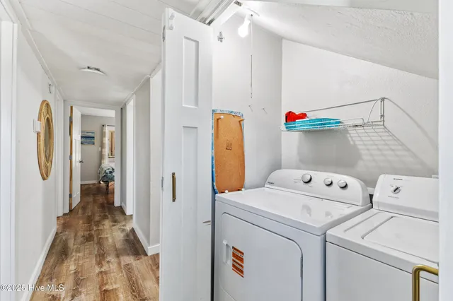 $1,200,000 | 204 Gysgt D W Boatman Drive, North Topsail Beach, NC 28460