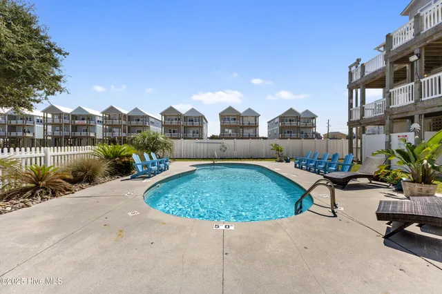 $1,200,000 | 204 Gysgt D W Boatman Drive, North Topsail Beach, NC 28460