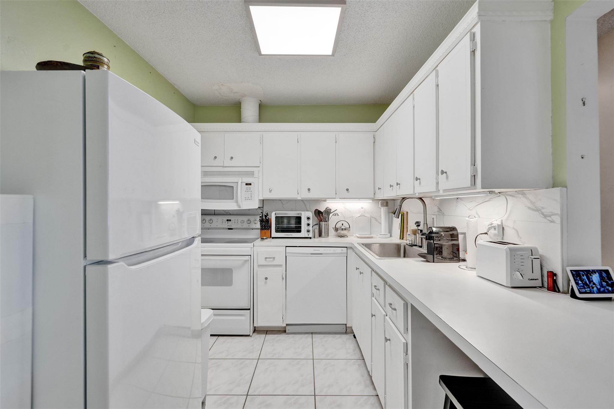6750 Northeast 21st Road, Unit 123 Fort Lauderdale, FL 33308 - Photo 12 of 60 Photo 12