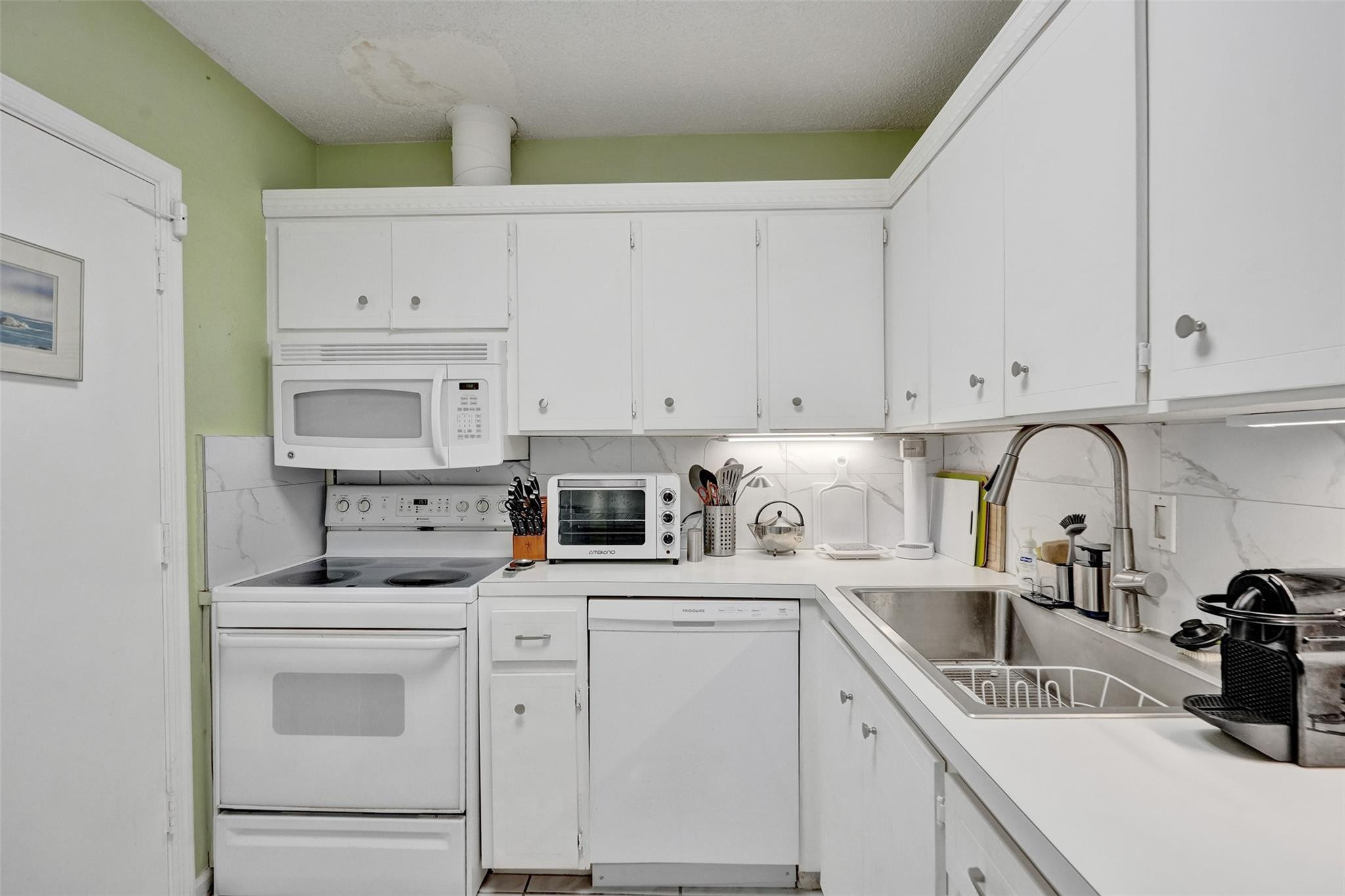 6750 Northeast 21st Road, Unit 123 Fort Lauderdale, FL 33308 - Photo 14 of 60 Photo 14