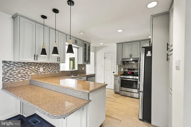 $4,994 | 6313 Tone Drive, Bethesda, MD 20817