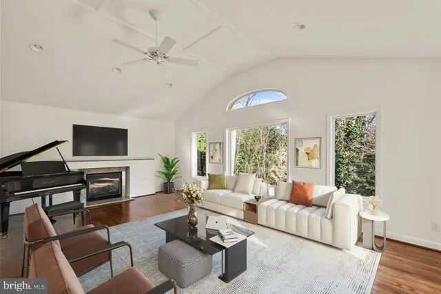 $4,994 | 6313 Tone Drive, Bethesda, MD 20817