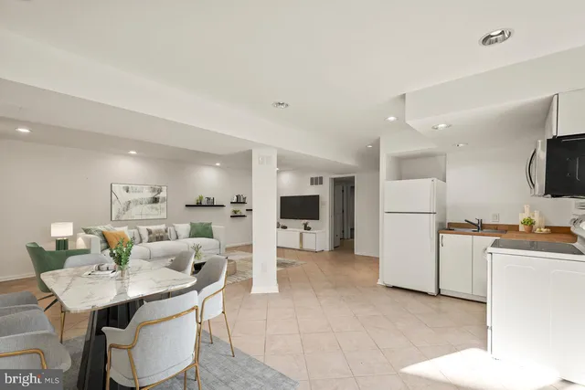 $4,994 | 6313 Tone Drive, Bethesda, MD 20817