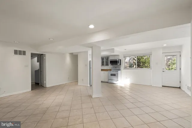 $4,994 | 6313 Tone Drive, Bethesda, MD 20817