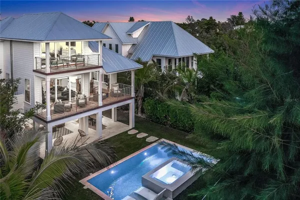 $30,000 | 6925 Longboat Drive South, Longboat Key, FL 34228