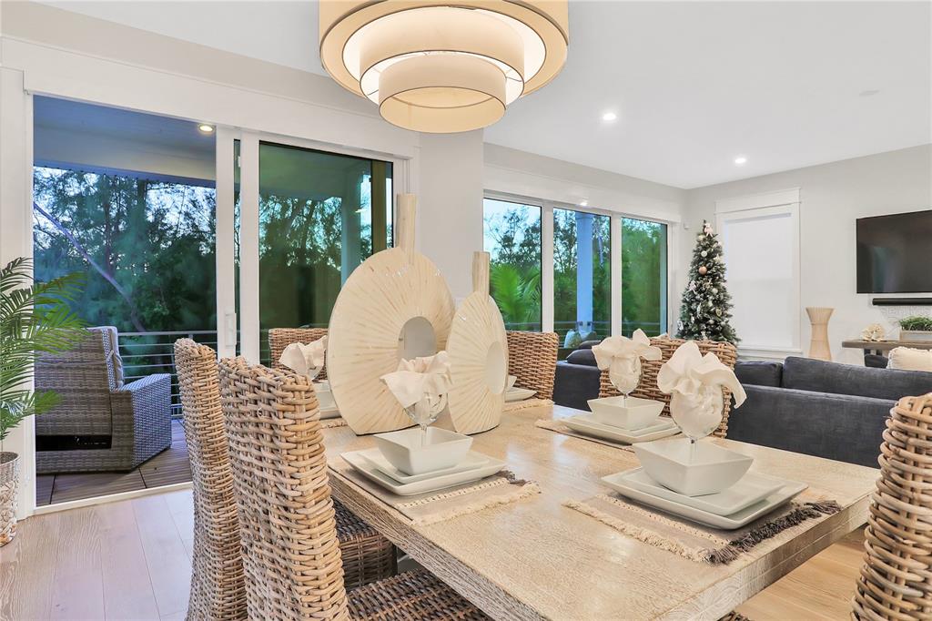 6925 Longboat Drive South Longboat Key, FL 34228 - Photo 18 of 39