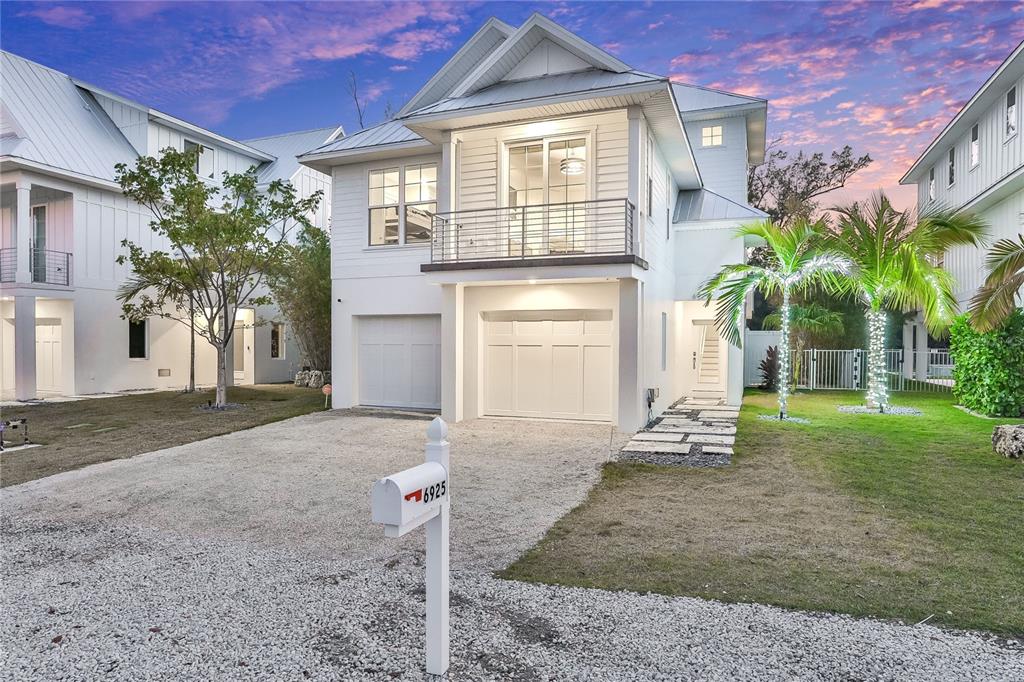 6925 Longboat Drive South Longboat Key, FL 34228 - Photo 27 of 39