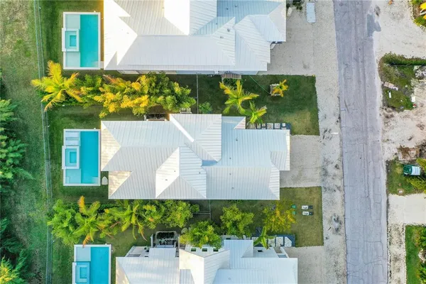 $30,000 | 6925 Longboat Drive South, Longboat Key, FL 34228