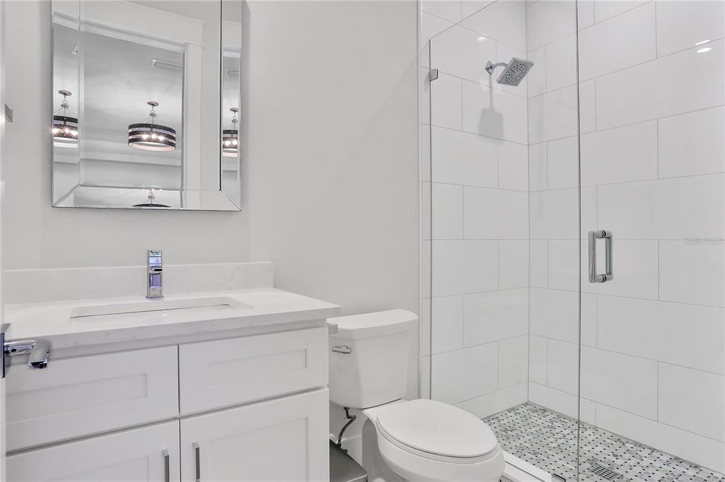 6925 Longboat Drive South Longboat Key, FL 34228 - Photo 6 of 39