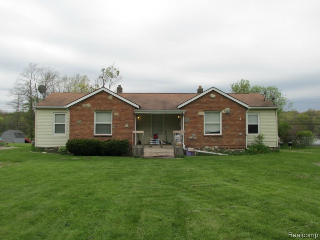 8899 Bridge Lake Road Clarkston, MI 48348 - Photo 2 of 35 8899 8913 BRIDGE LK RD CLARKSTON (8).jpg