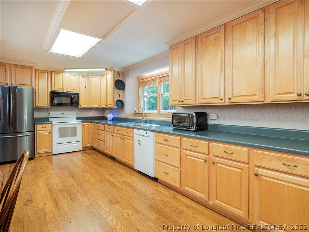 5105 Forest Creek Road Raleigh, NC 27606 - Photo 9 of 50 Gallery Image 9