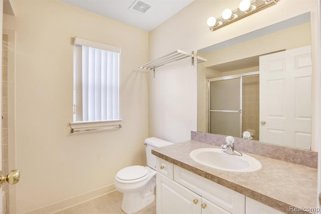 3539 Tremonte Circle Rochester, MI 48306 - Photo 18 of 24