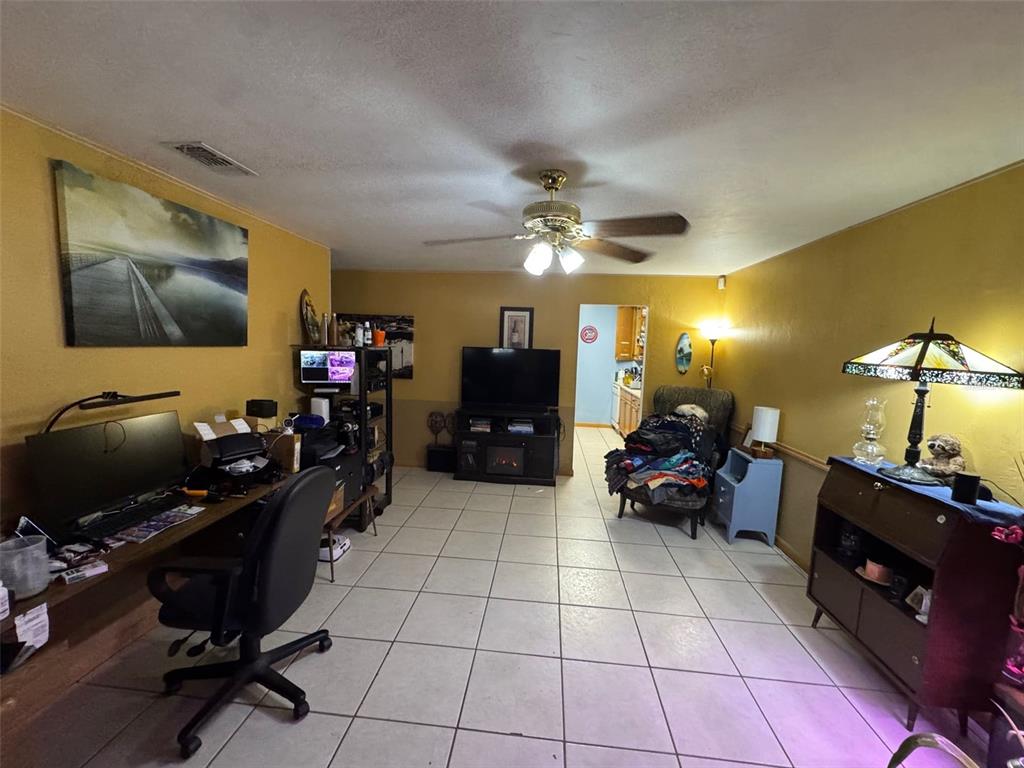 6025 Southwest 11th Place Gainesville, FL 32607 - Photo 2 of 23