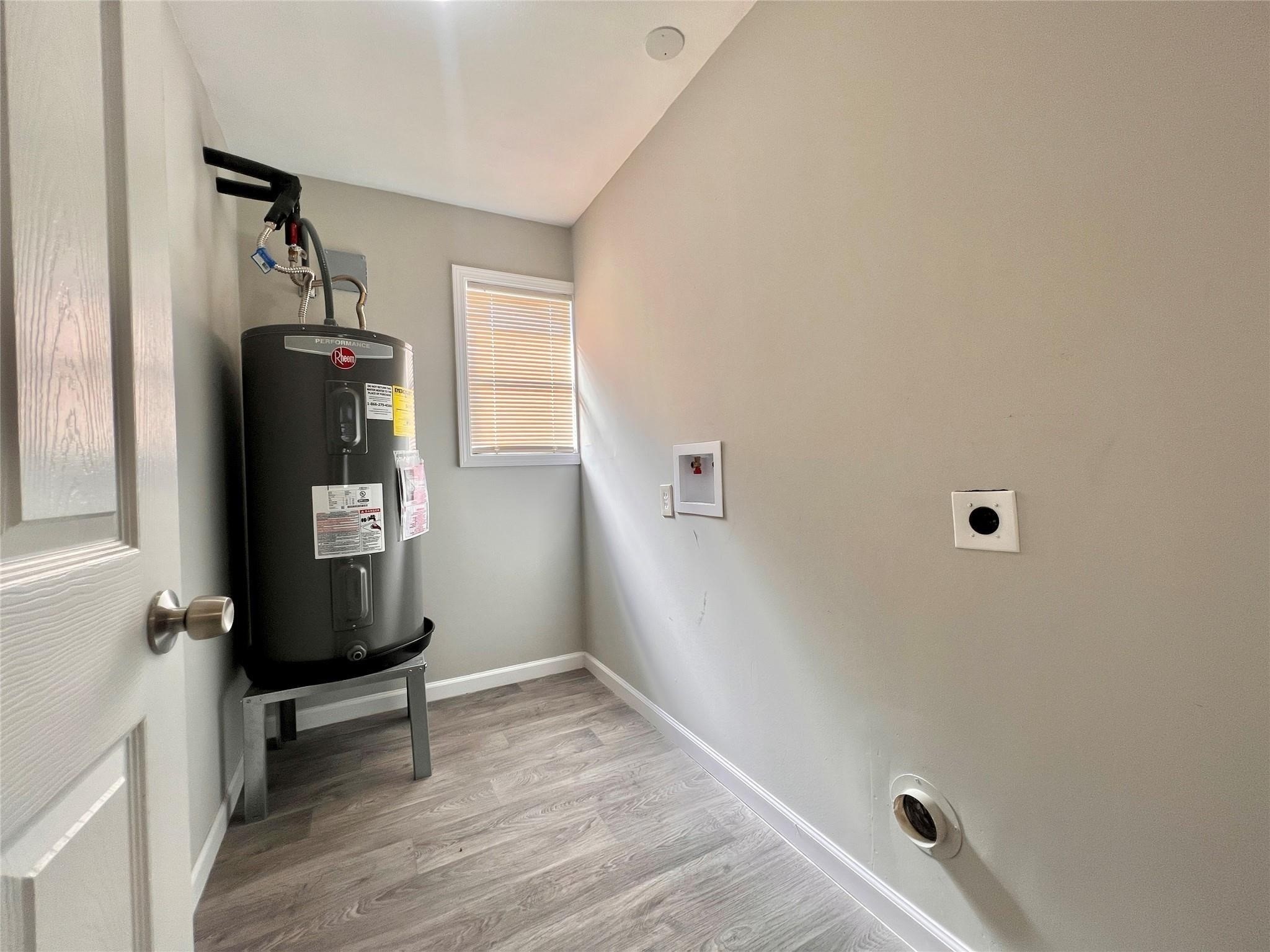 928 John Alber Road, Unit C Houston, TX 77076 - Photo 4 of 10 Gallery Image 4