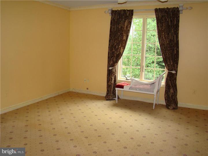 933 Croton Road Wayne, PA 19087 - Photo 16 of 21 Bedroom 2