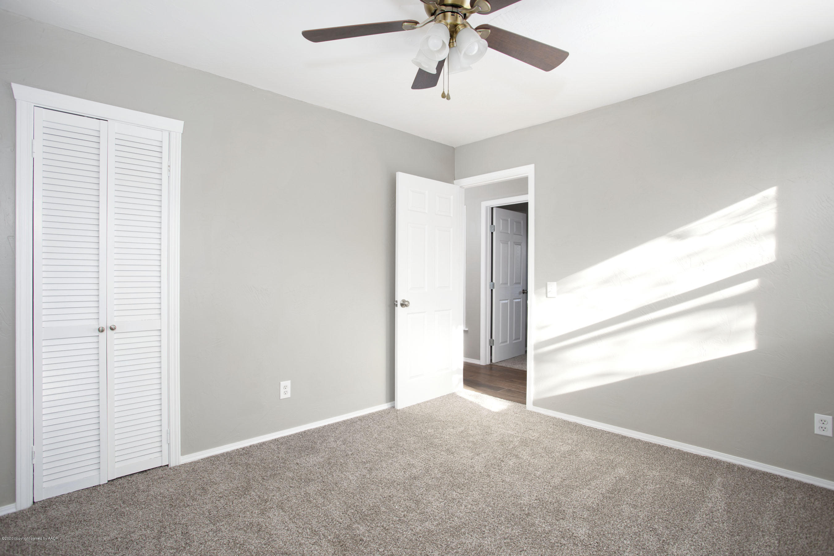 6302 Rutgers Street Amarillo, TX 79109 - Photo 17 of 23 Master Bedroom View 3