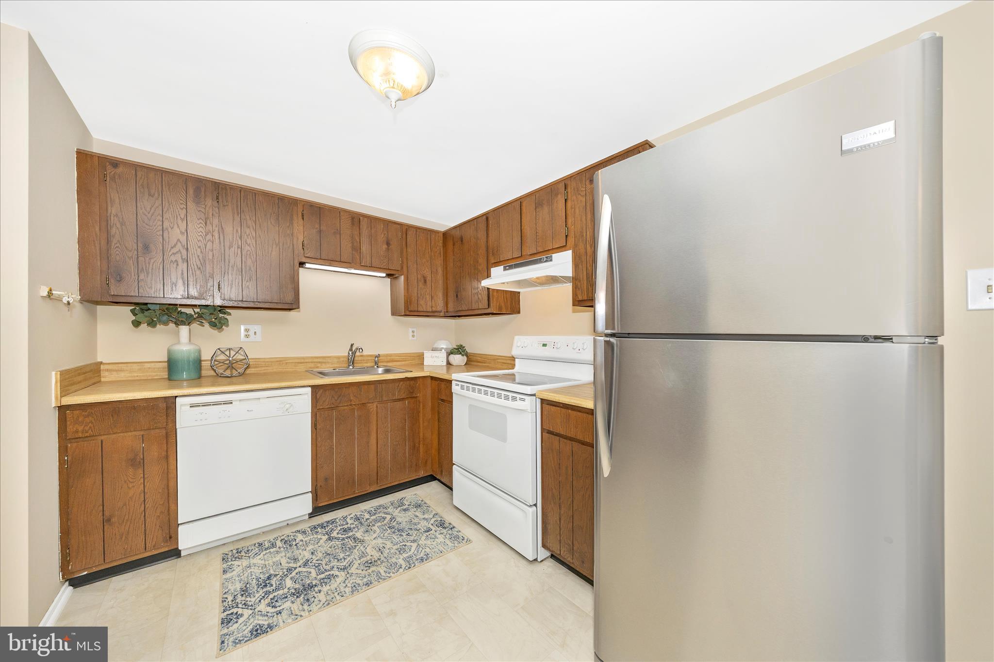 1339 Orchard Way Frederick, MD 21703 - Photo 15 of 92 Kitchen