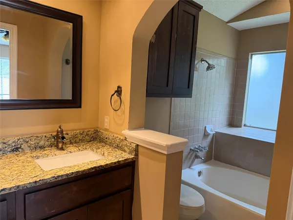 $1,875 | 6303 Weeks Cove, Austin, TX 78727