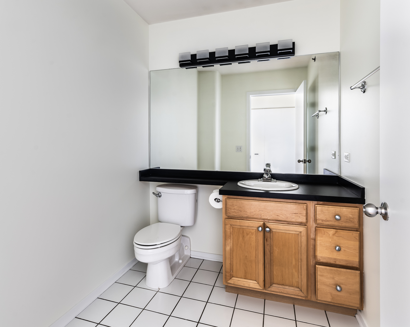 500 South Clinton Street, Unit 811 Chicago, IL 60607 - Photo 13 of 36 Gallery Image 13
