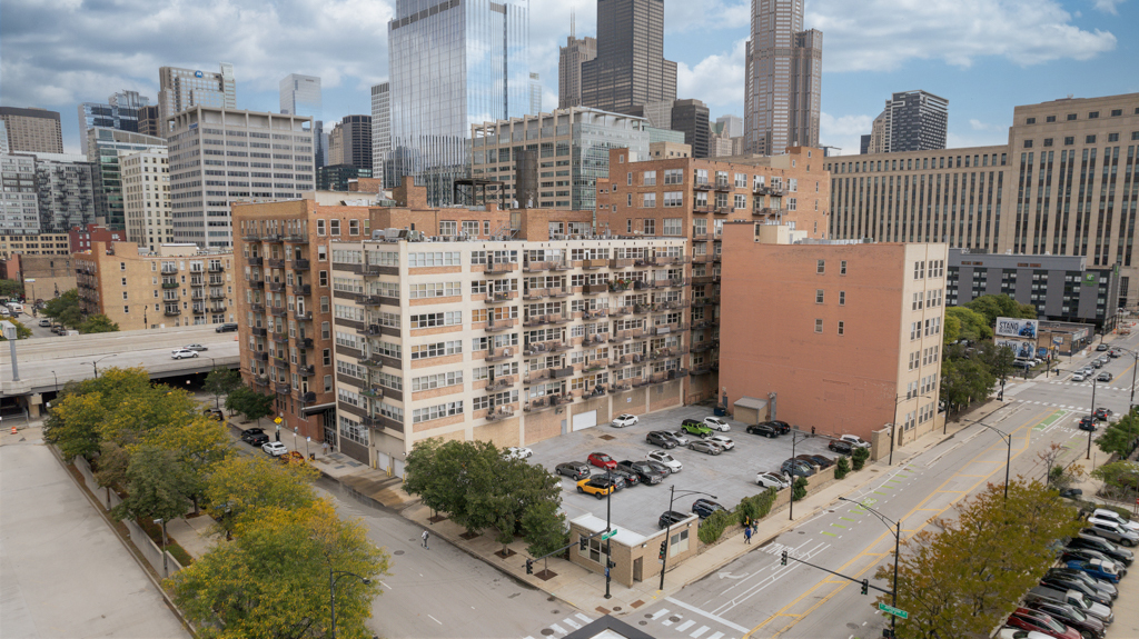 500 South Clinton Street, Unit 811 Chicago, IL 60607 - Photo 28 of 36 Gallery Image 28