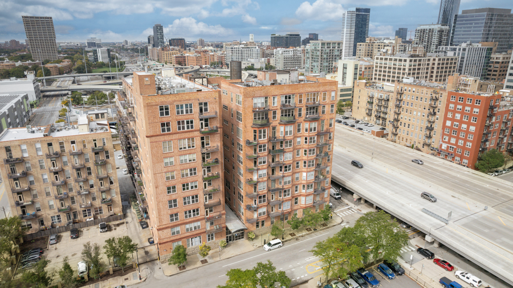 500 South Clinton Street, Unit 811 Chicago, IL 60607 - Photo 31 of 36 Gallery Image 31