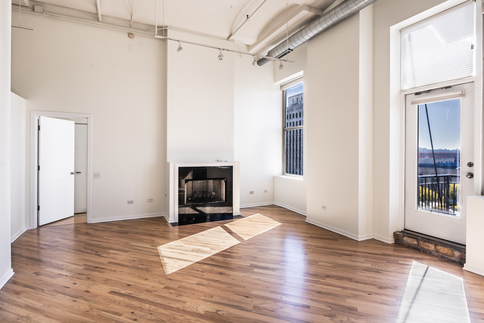 500 South Clinton Street, Unit 811 Chicago, IL 60607 - Photo 4 of 36 Gallery Image 4