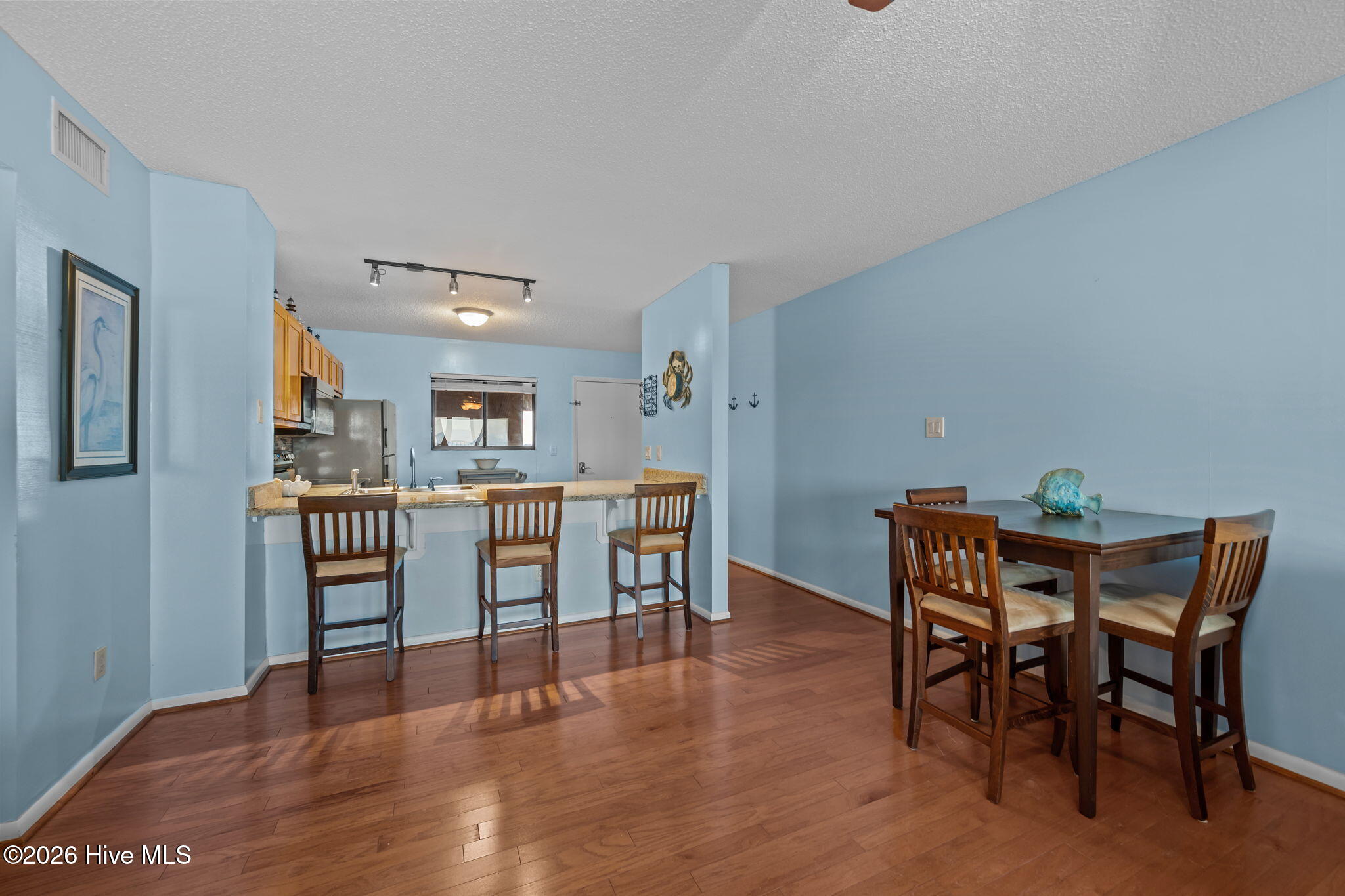 1840 New River Inlet Road, Unit 2308 North Topsail Beach, NC 28460 - Photo 12 of 44 DIning/Breakfast Bar