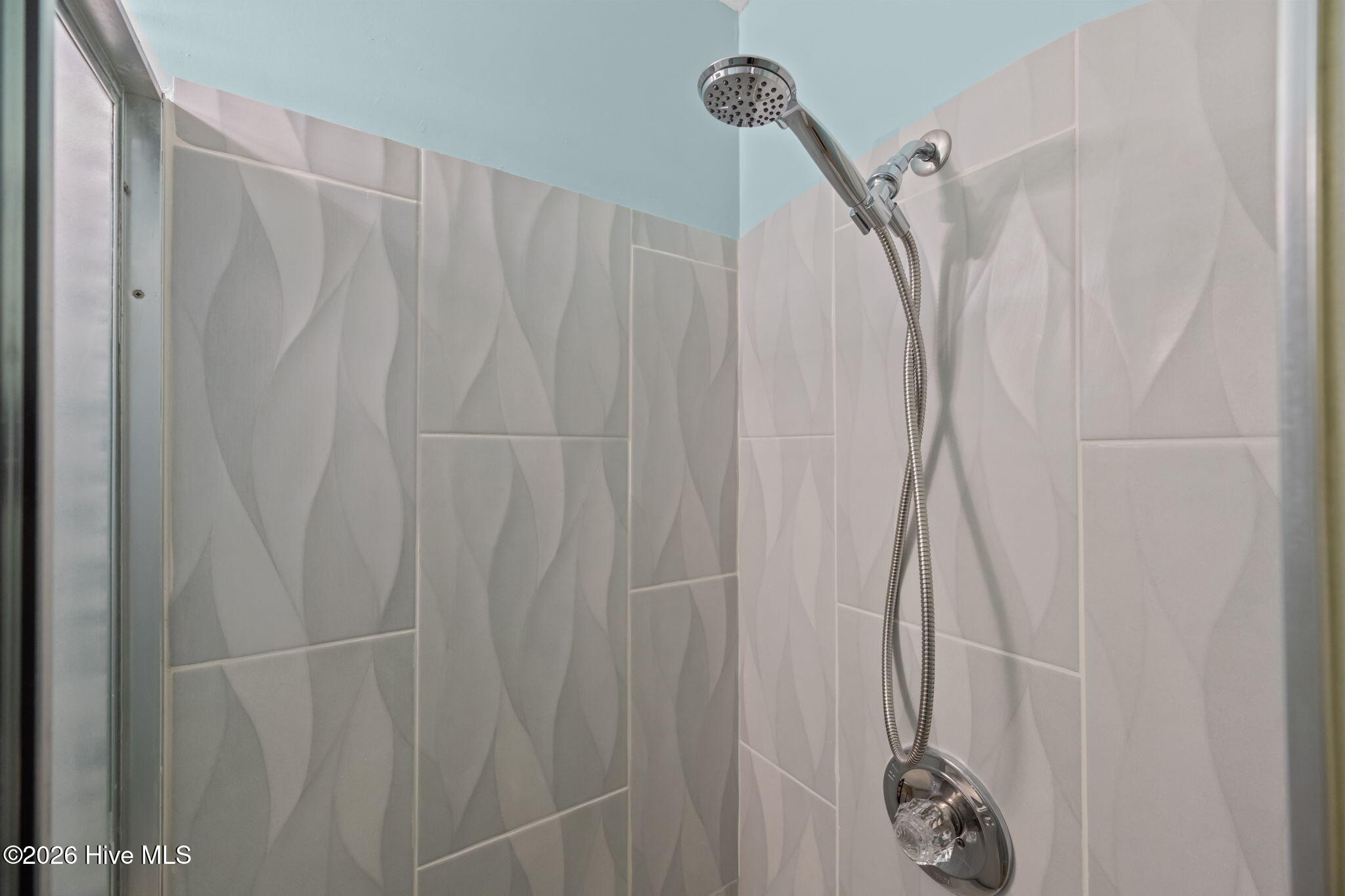 1840 New River Inlet Road, Unit 2308 North Topsail Beach, NC 28460 - Photo 29 of 44 Master Bath