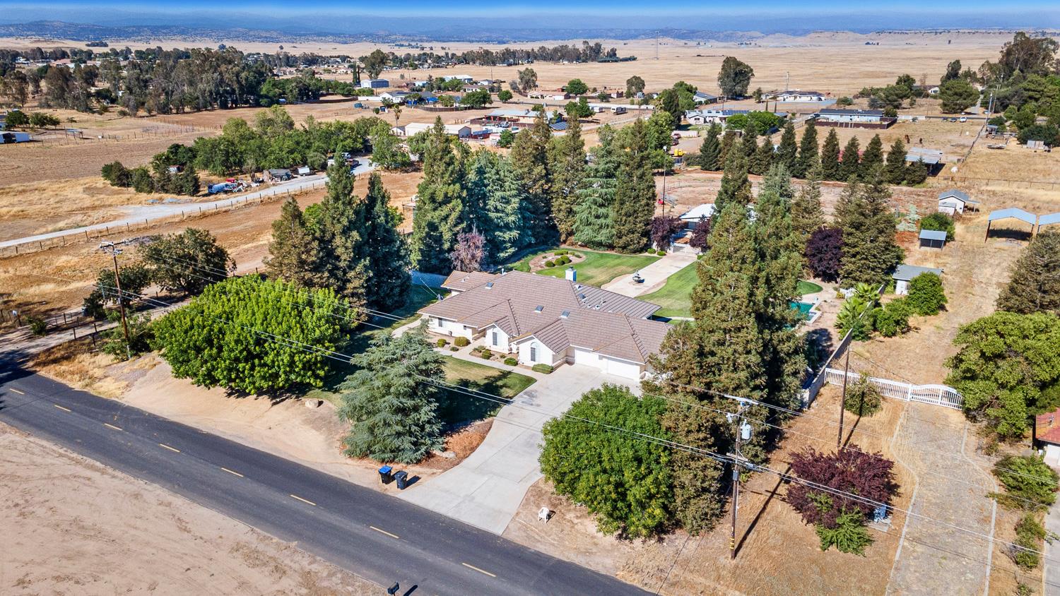 16673 La Canada Road Madera, CA 93636 - Photo 58 of 73