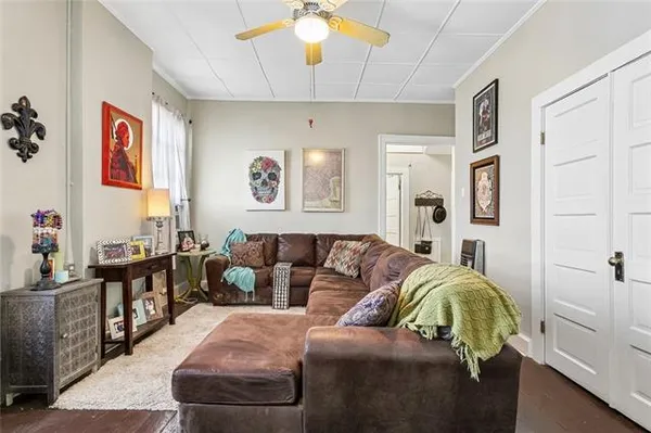 $1,000 | 717 Toulouse Street, Unit 6, New Orleans, LA 70130