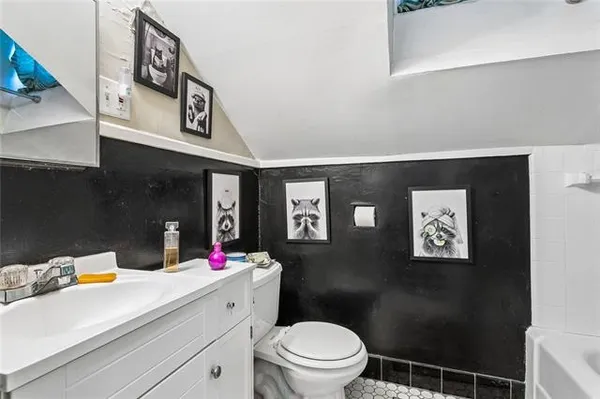 $1,000 | 717 Toulouse Street, Unit 6, New Orleans, LA 70130