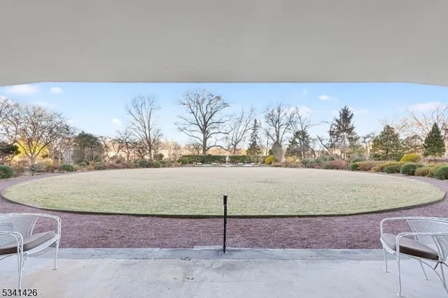 a view of livingroom with furniture and furniture