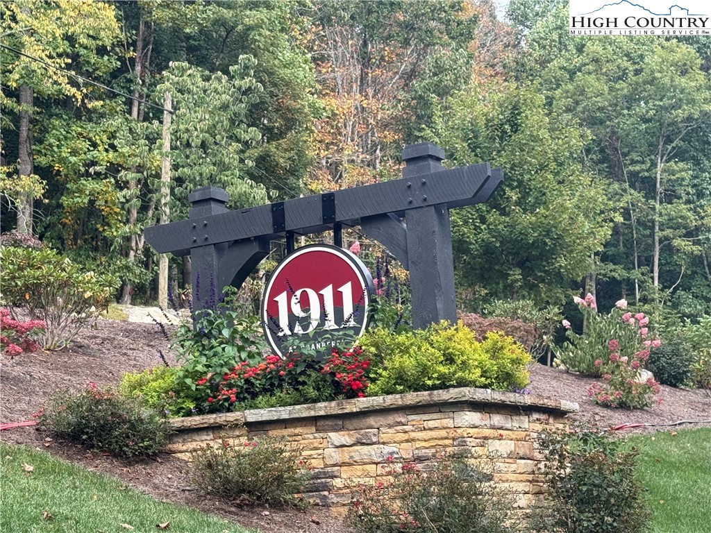 Bear Paw Road Elk Park, NC 28622 - Photo 19 of 19 a view of a sign board with a yard