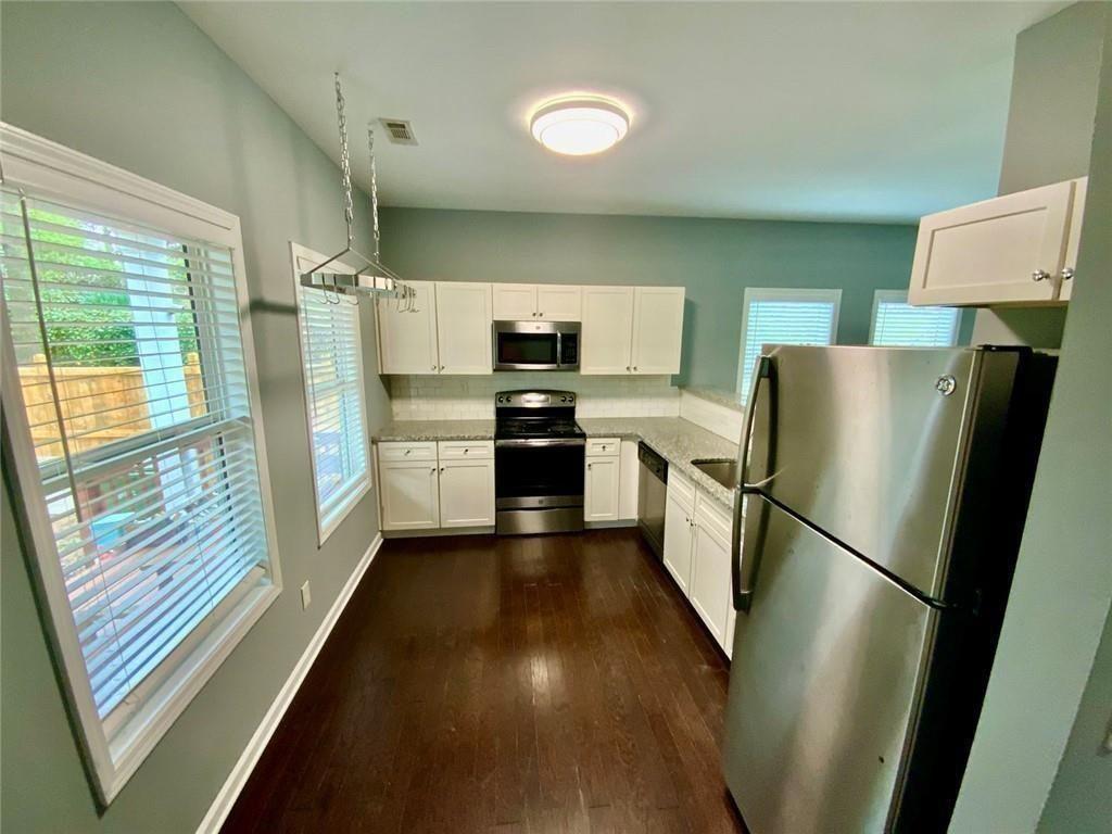 294 Bass Street Southwest Atlanta, GA 30315 - Photo 14 of 55