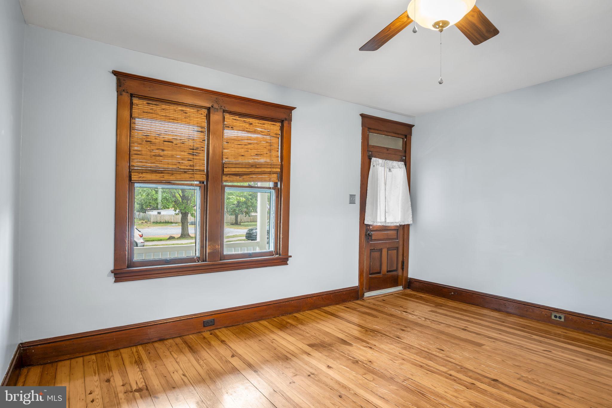 54 West Ridge Street Carlisle, PA 17013 - Photo 4 of 25 Gallery Image 4