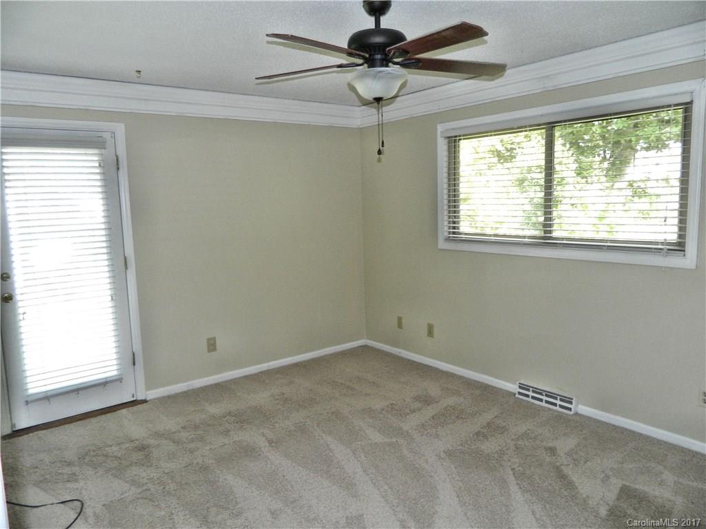 1627 Rhyne Carter Road Gastonia, NC 28054 - Photo 14 of 17 Gallery Image 14