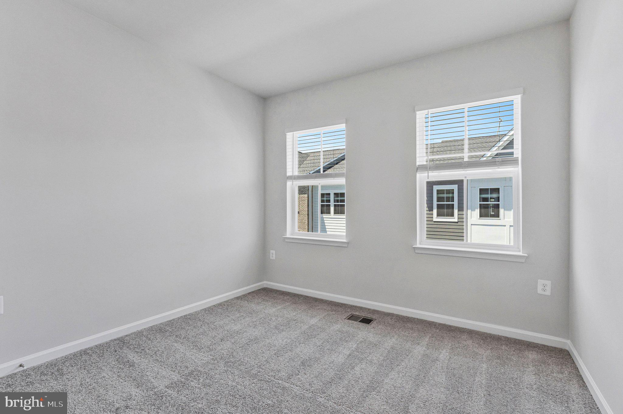 9670 Swallowtail Lane Manassas, VA 20110 - Photo 12 of 43