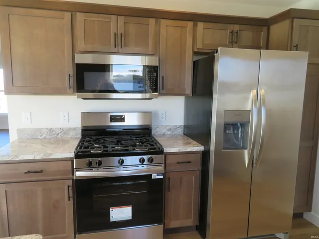 $342,000 | 68463 Falcons Lair Lane, New Paris, IN 46553