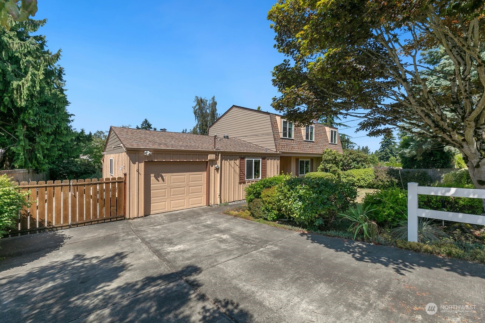 19623 105th Avenue Southeast Renton, WA 98055 - Photo 4 of 31 Gallery Image 4