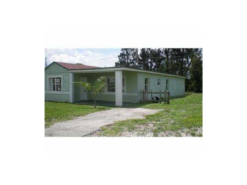 1180 South Ridge Road Lantana, FL 33462 - Photo 2 of 11 Exterior Front