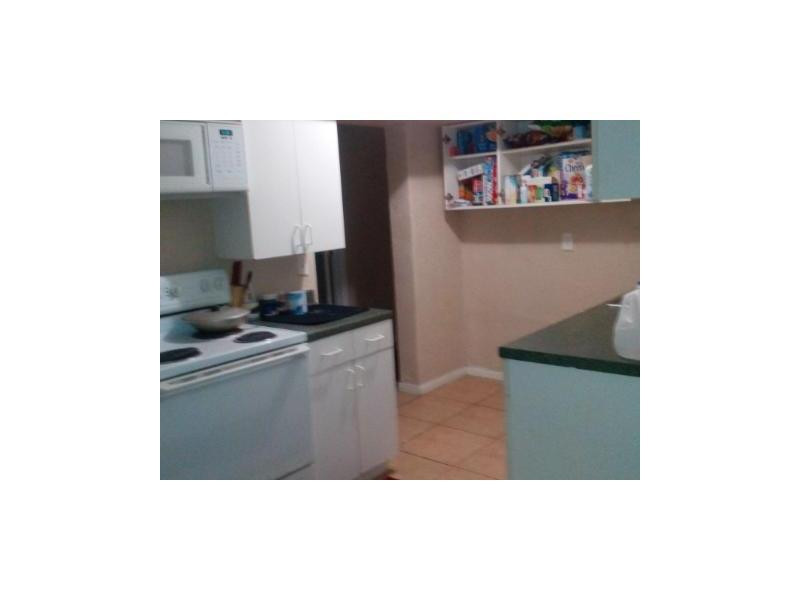 1180 South Ridge Road Lantana, FL 33462 - Photo 5 of 11 Kitchen
