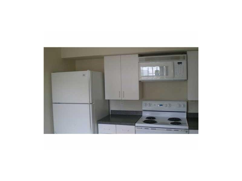 1180 South Ridge Road Lantana, FL 33462 - Photo 8 of 11 Kitchen