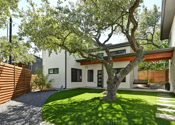 $815,000 | 407 South Park Drive, Unit 2, Austin, TX 78704