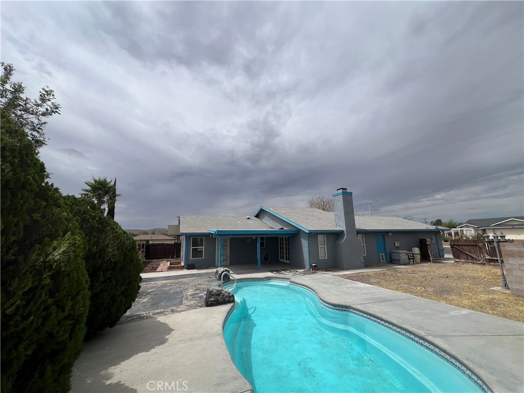 432 Vista Ridgecrest, CA 93555 - Photo 19 of 21