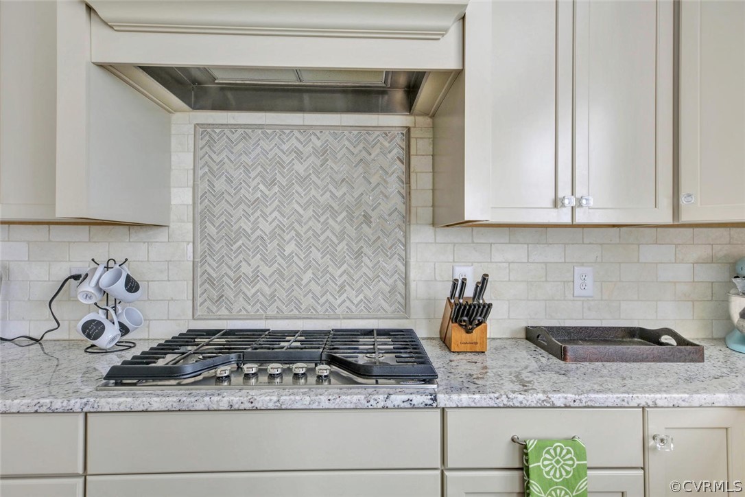 5154 Lake Summer Loop Moseley, VA 23120 - Photo 13 of 41 a stove top oven sitting inside of a kitchen