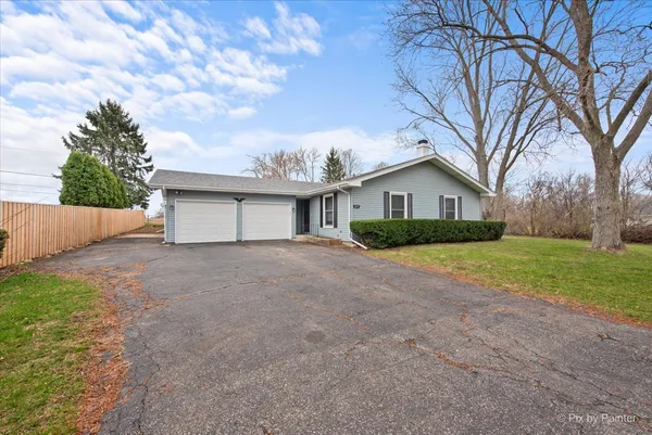 $359,900 | 3717 West Ellen Road, McHenry, IL 60050