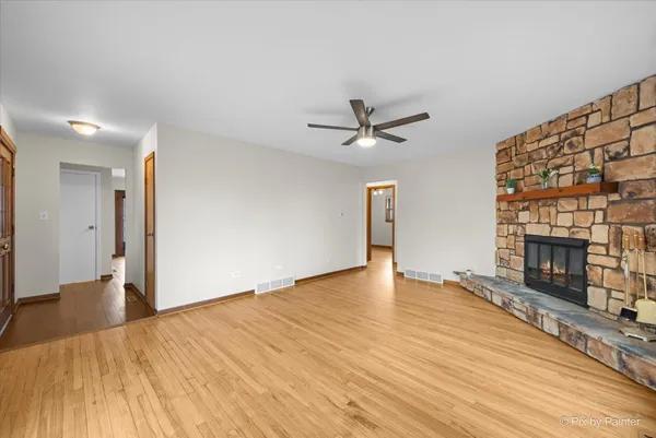 $359,900 | 3717 West Ellen Road, McHenry, IL 60050