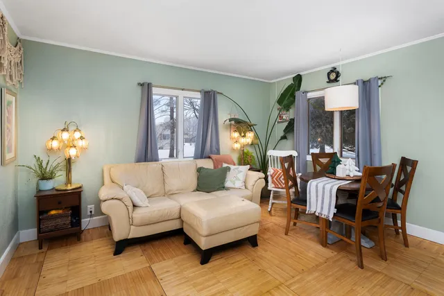 $180,000 | 9964 Highway 133, Meadowlands, MN 55765