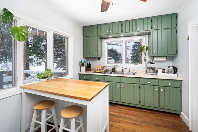 $180,000 | 9964 Highway 133, Meadowlands, MN 55765